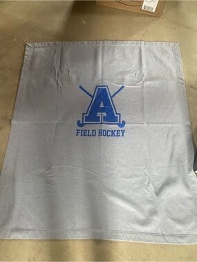 Gildan Gray Field hockey sweatshirt blanket